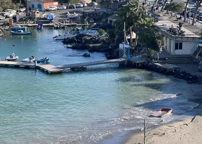 Baia Di Ognina