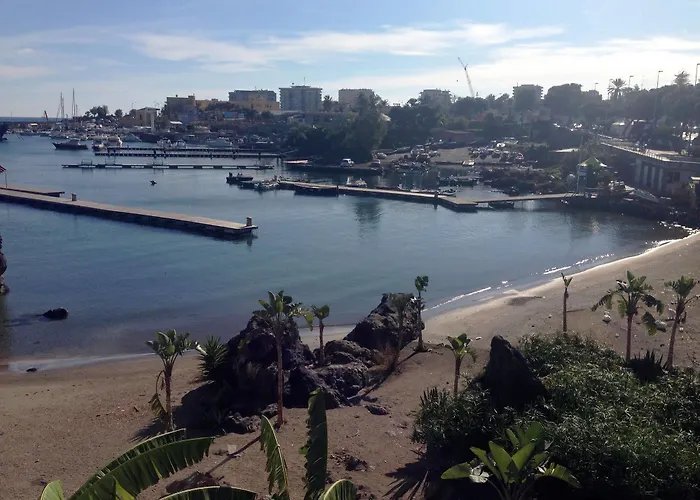 Baia Di Ognina