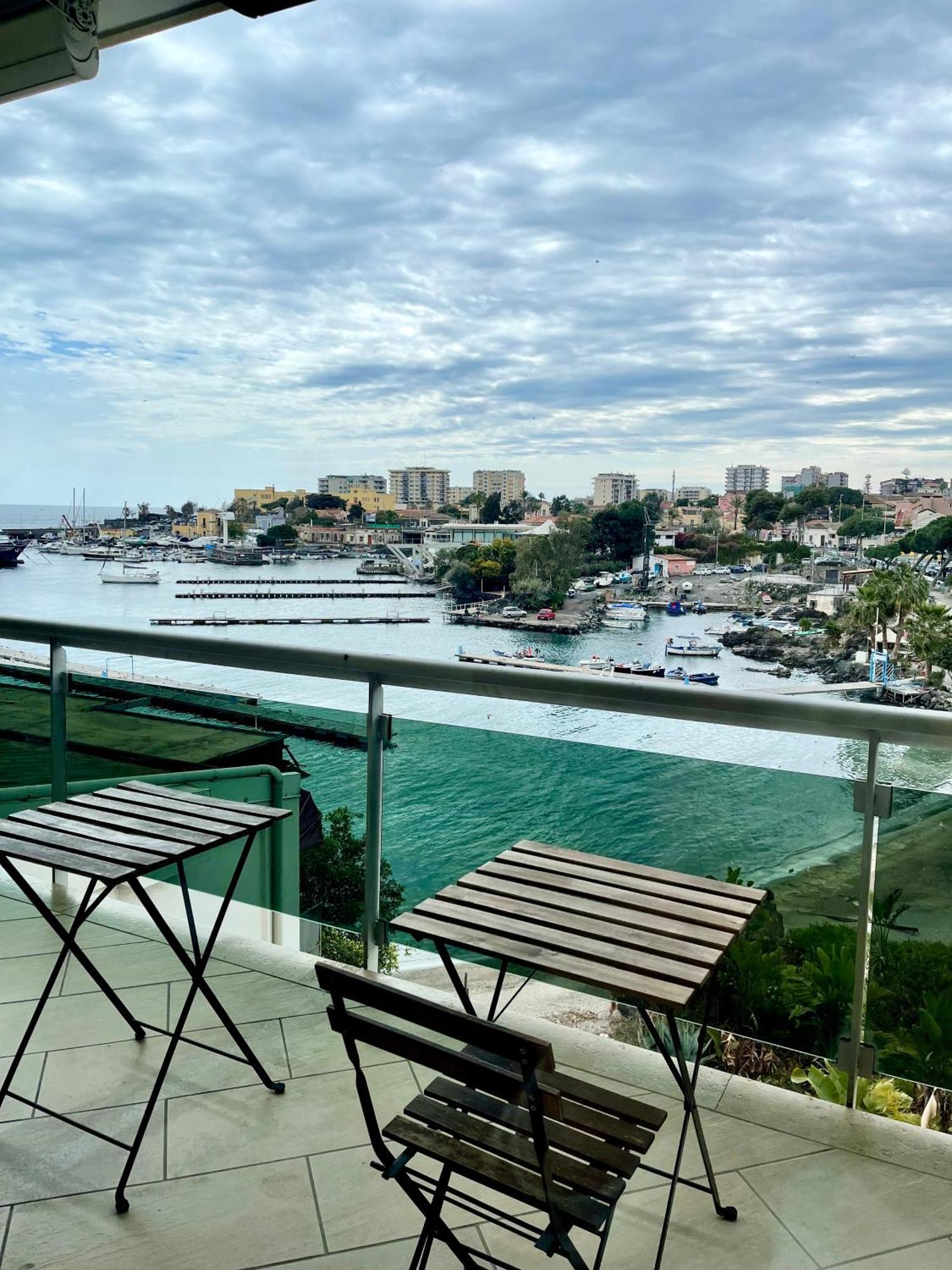 Baia Di Ognina